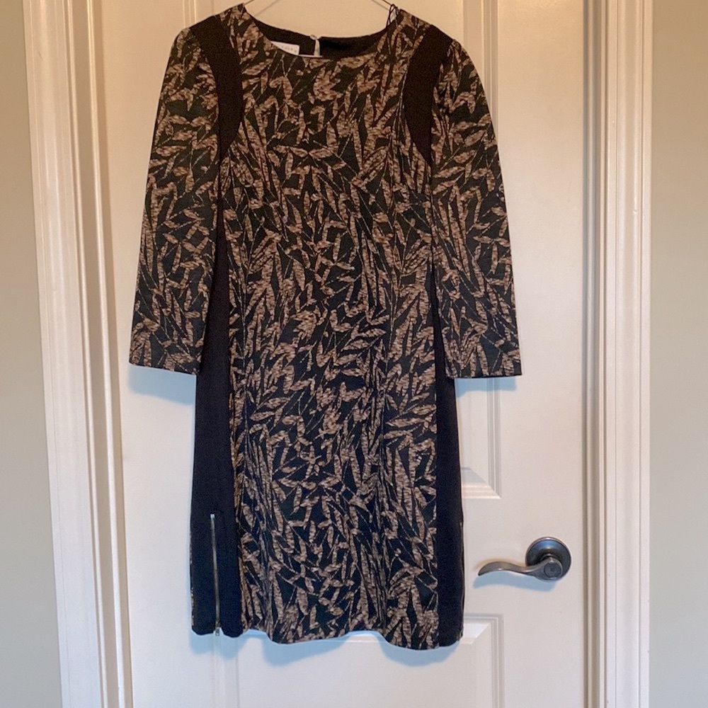 London times size 4, dress